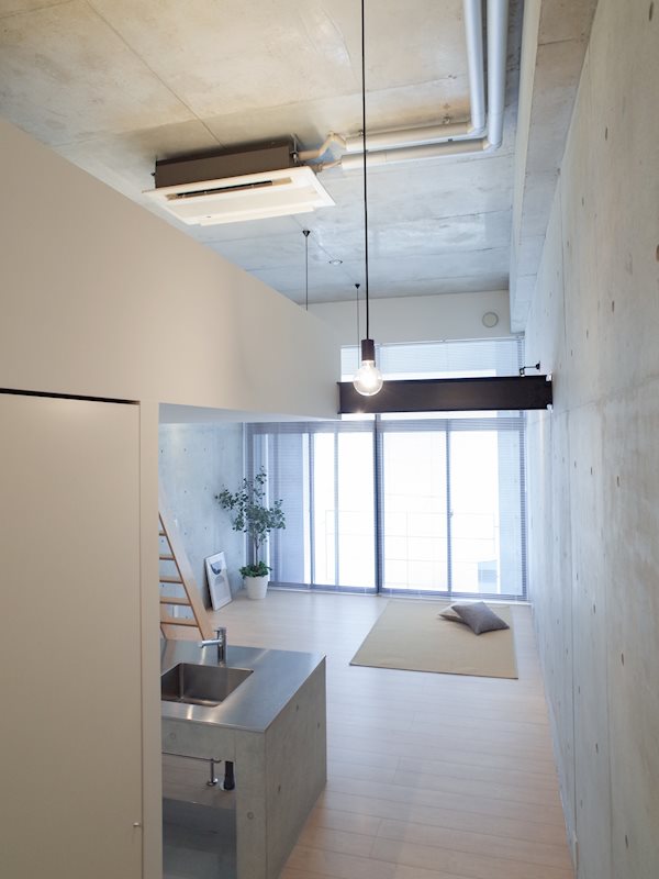 照明もシンプルで可愛い！お部屋によく似合っています。