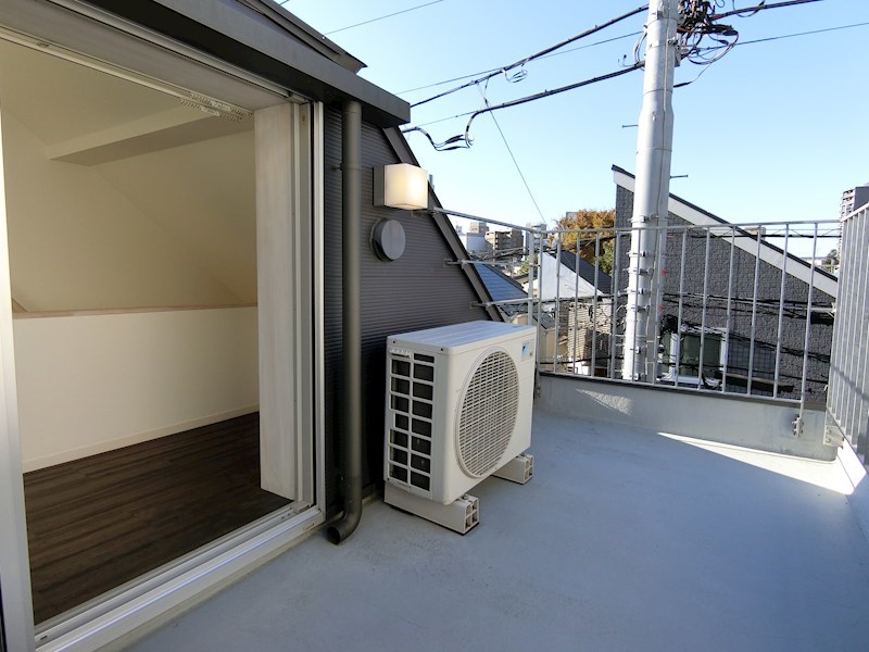 バルコニーは、なんと3階のお部屋とほぼ同じ広さ。