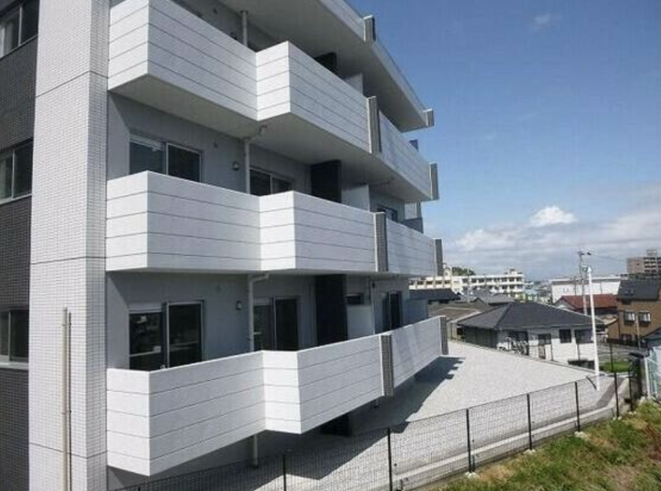 お部屋は3階角部屋です！