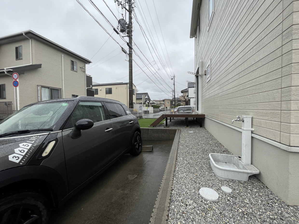 外水栓があるので泥んこ遊びもOK
