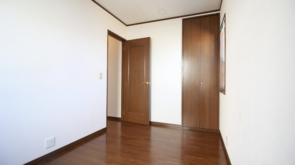 2階には5帖の洋室が2つあります