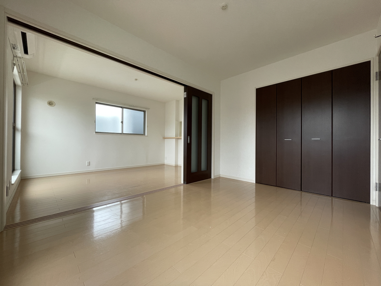 洋室は6帖の広さです