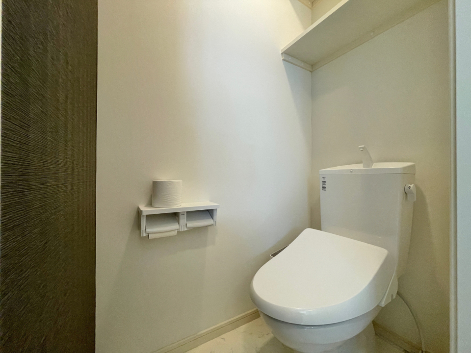 トイレも各階に1つ