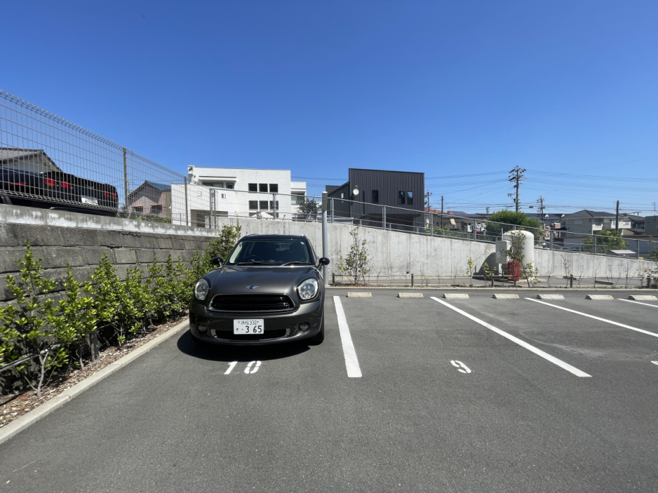 舗装済み駐車場