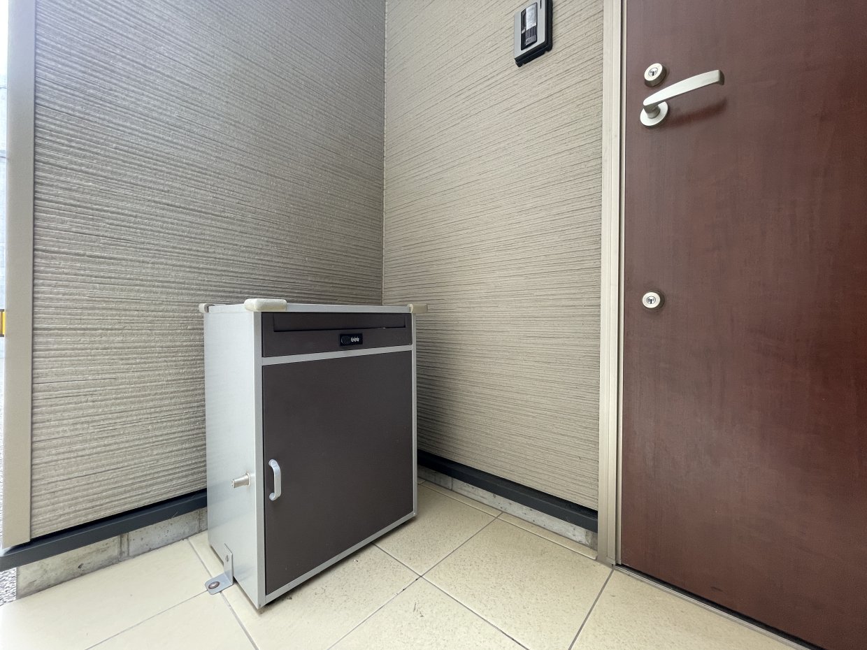 宅配ボックスが付いているのがうれしい