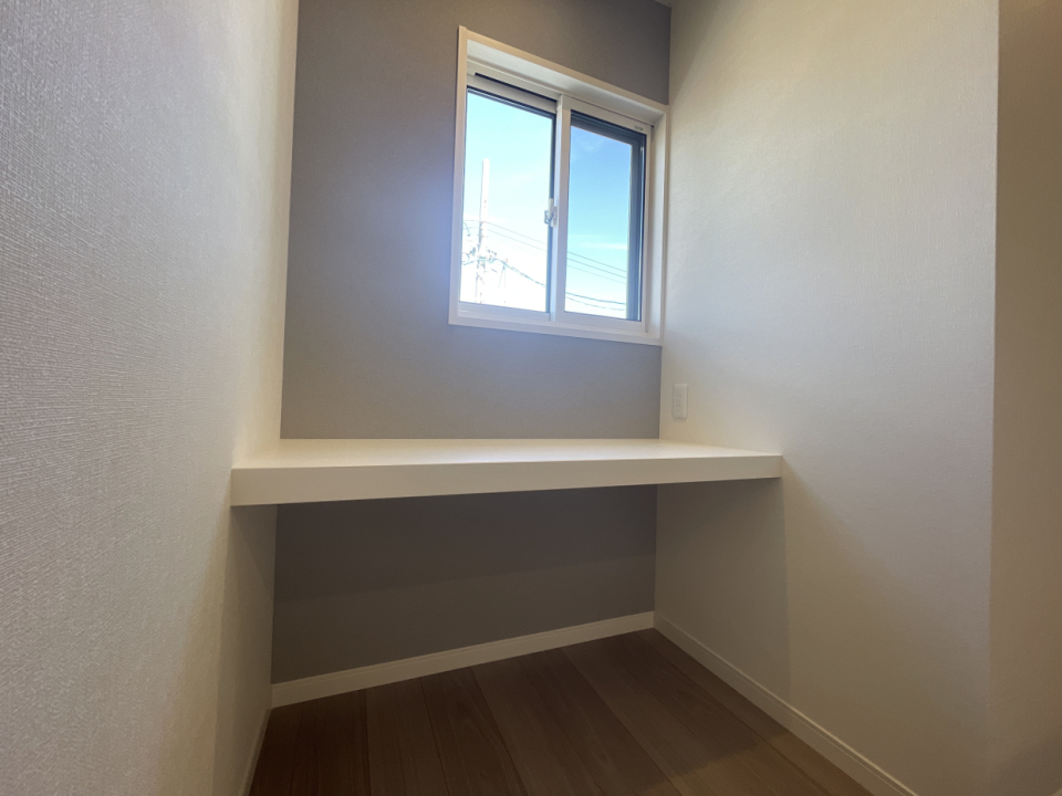 インテリアが映えそうな棚。