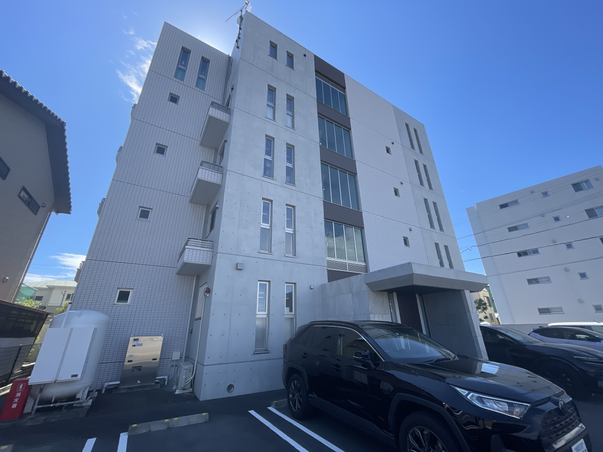 4階までが賃貸のお部屋です。