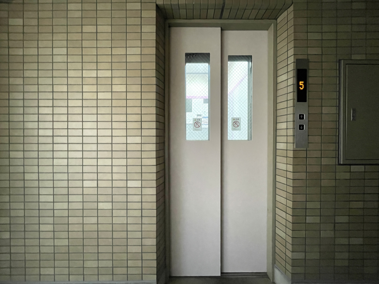 エレベーター