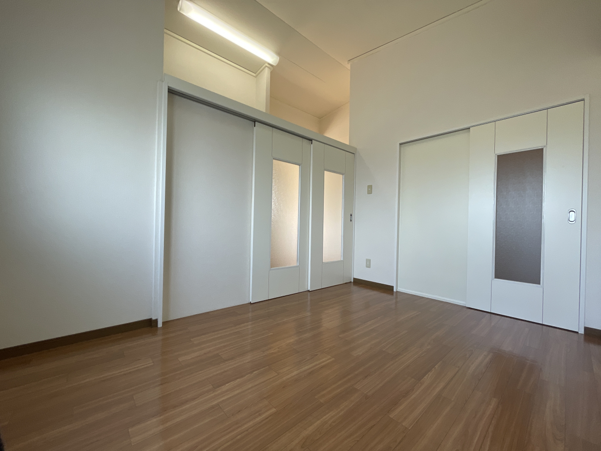 キッチンとは扉で仕切れます。