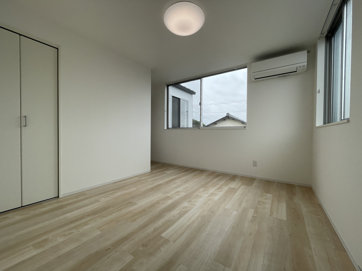 ここのお部屋にもエアコンがあります