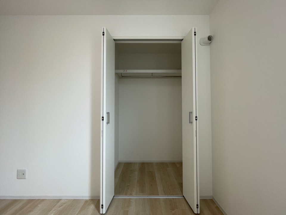 2階の3部屋のうちこのお部屋のクローゼットが一番大きいサイズです