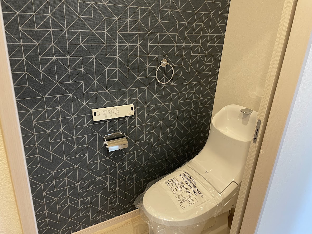 タンク一体型のトイレ
※画像はイメージです