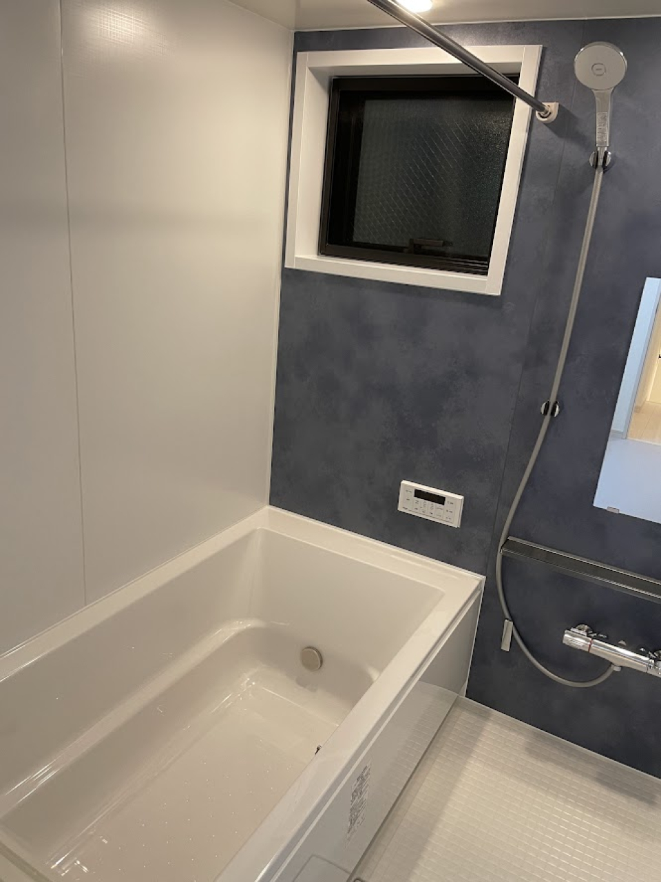 うれしい一坪風呂。追い焚き、浴室乾燥機付き
※画像はイメージです