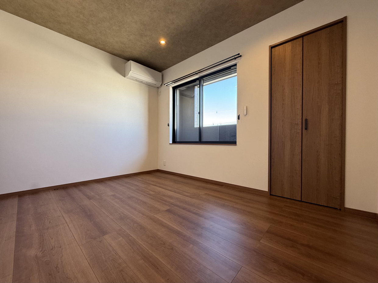 エアコンはもちろん、SOMIFY付きでシャッターやブライドを自動で動かしてくれます！