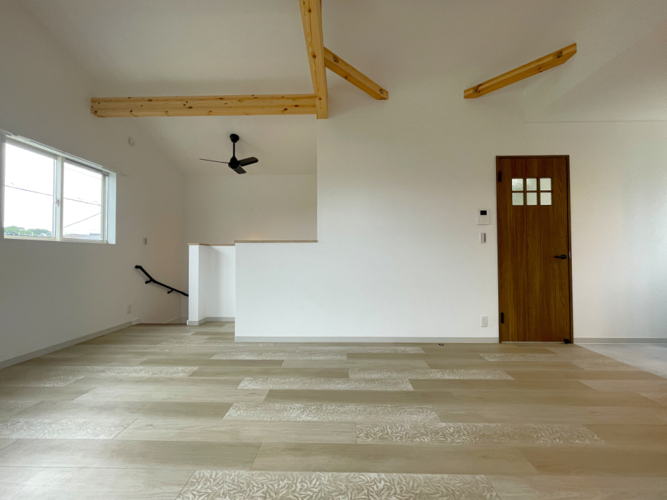 白系、カントリー系、北欧系などインテリア次第で雰囲気が変わりそう