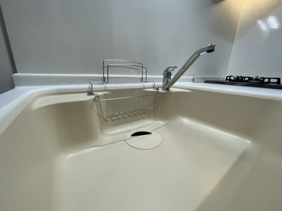 シンクの色がベージュでかわいい