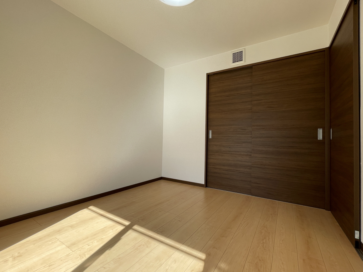 LDK隣の洋室は5.2帖