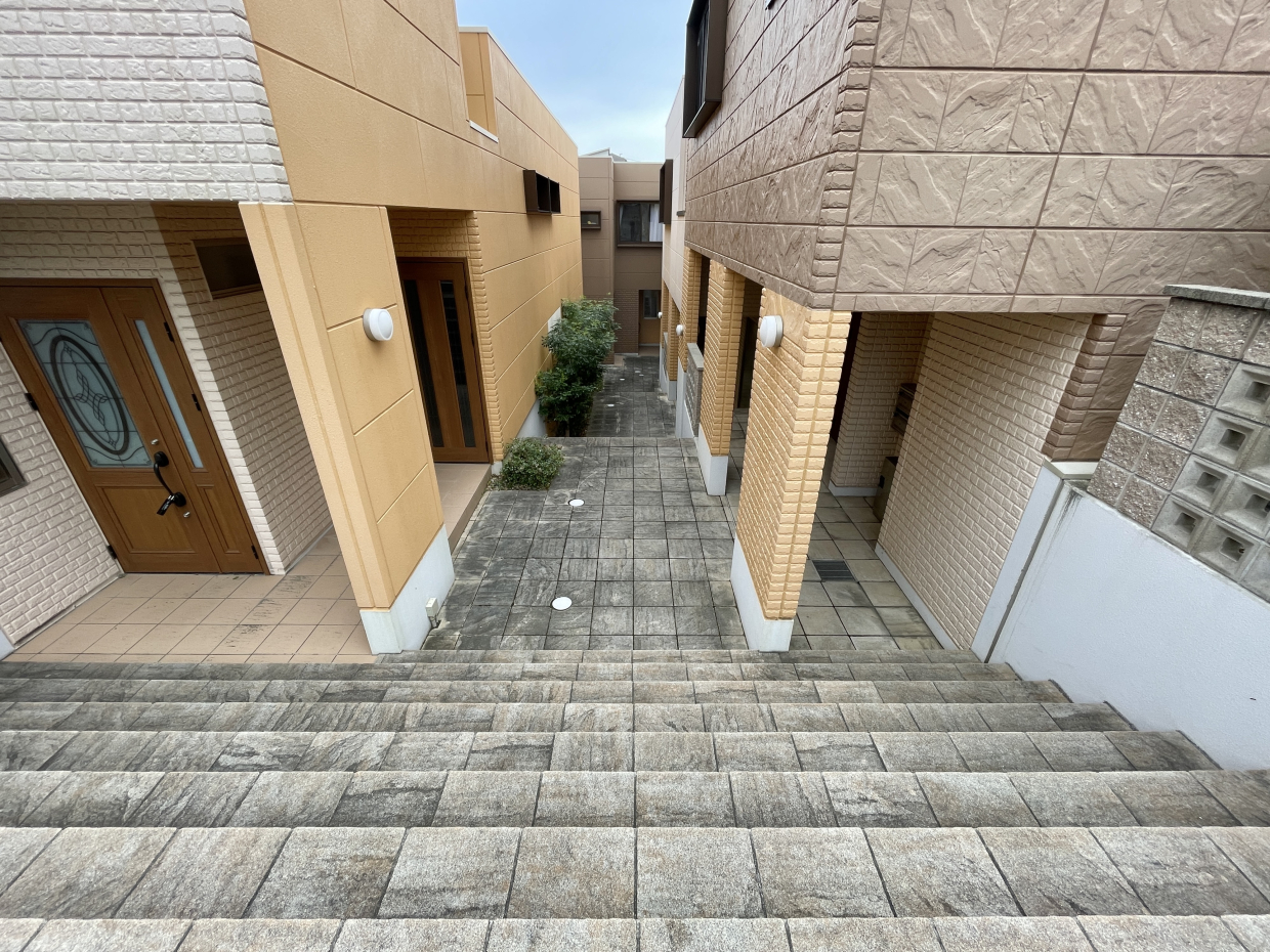 おしゃれな街並みに誘われて