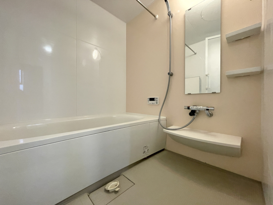 ゆったり浸かれる一坪風呂