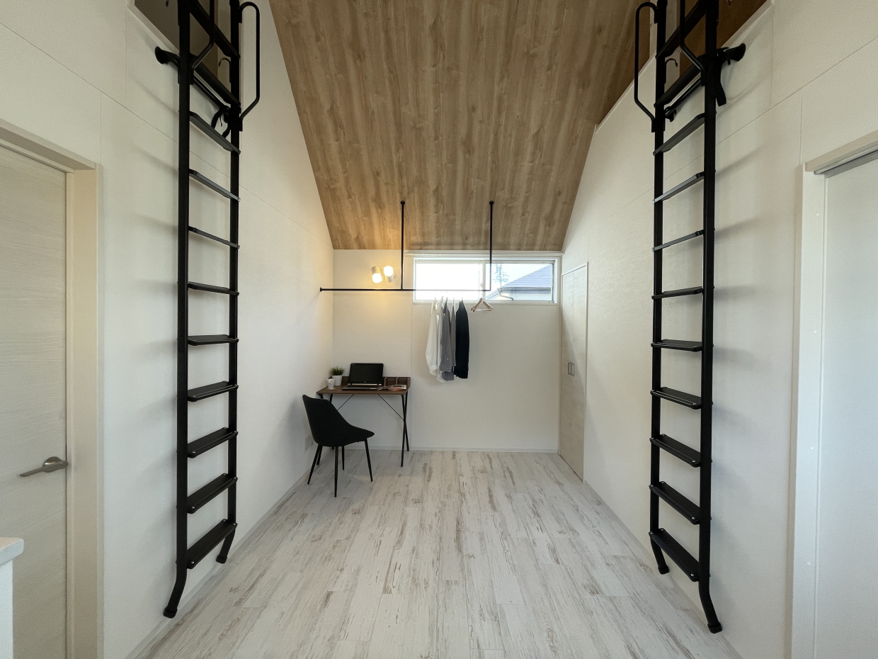 2つの秘密のハシゴ