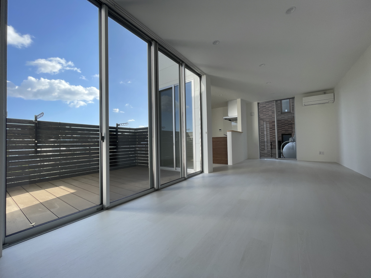 大きな窓が気持ちいい！