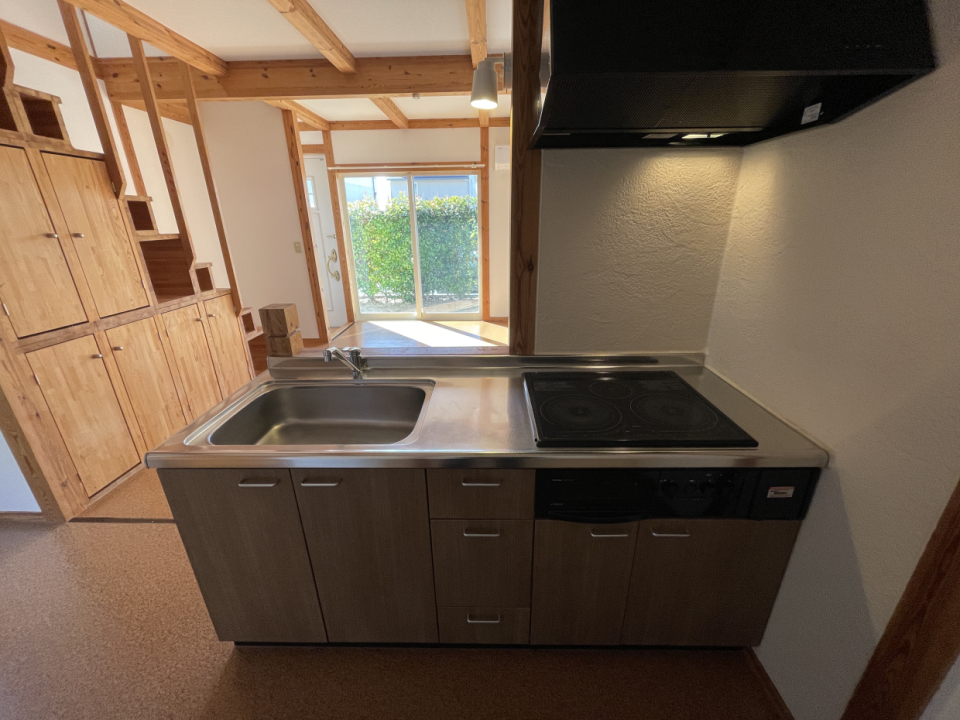 コンパクトめなシステムキッチン