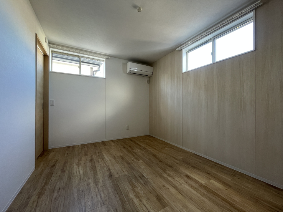 それぞれの寝室①