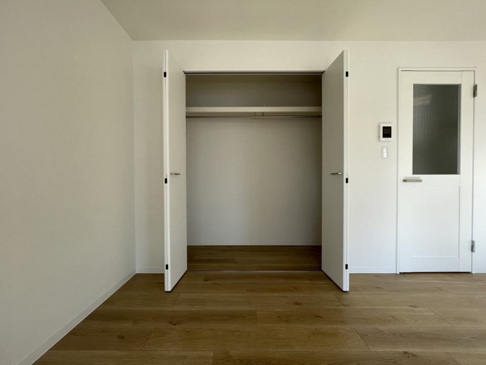 リビングにポール収納