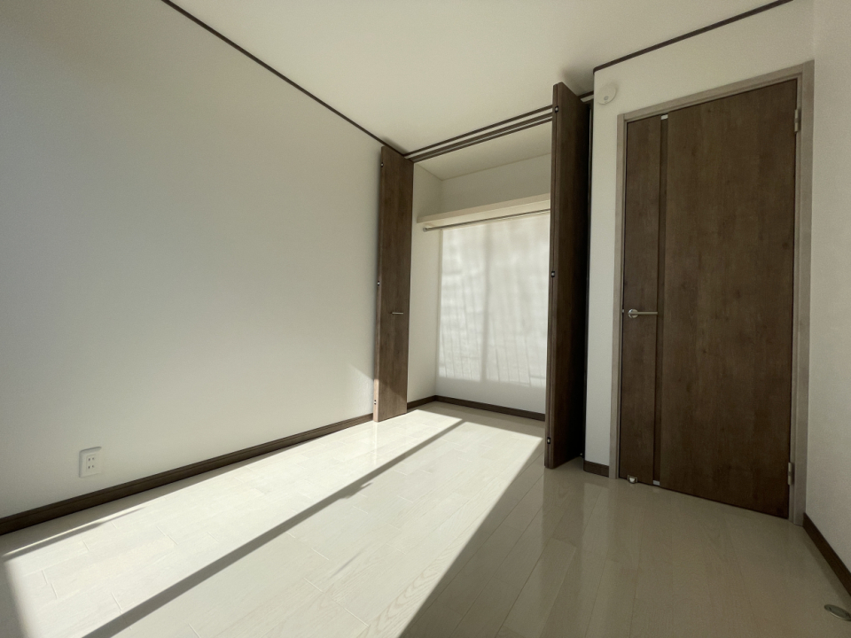 2階も陽当たり良好です