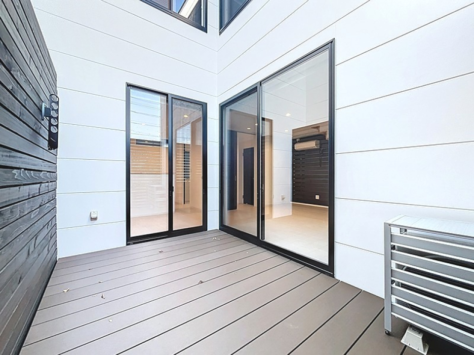 贅沢ウッドデッキスペースで何をしようかな