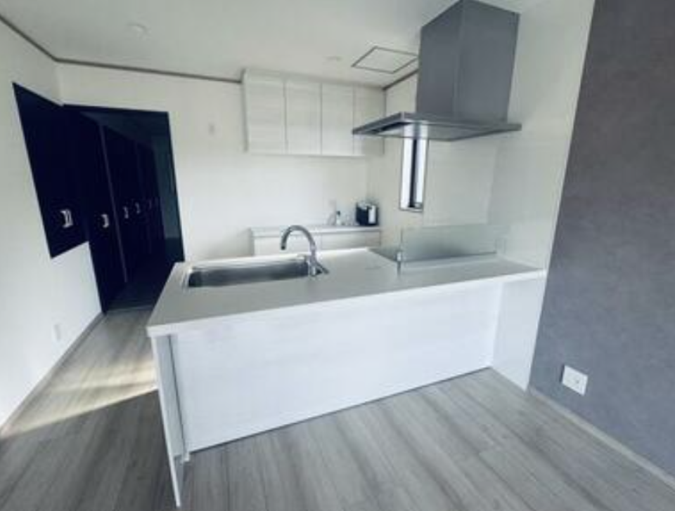 ホワイトキッチンが素敵