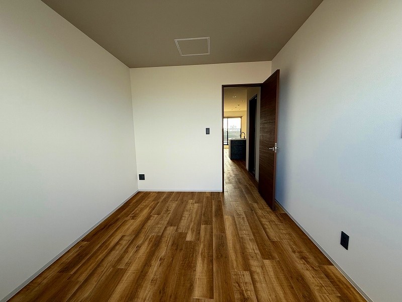 こちらは6帖の洋室