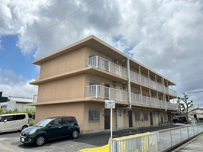 駐車場1台付きです！