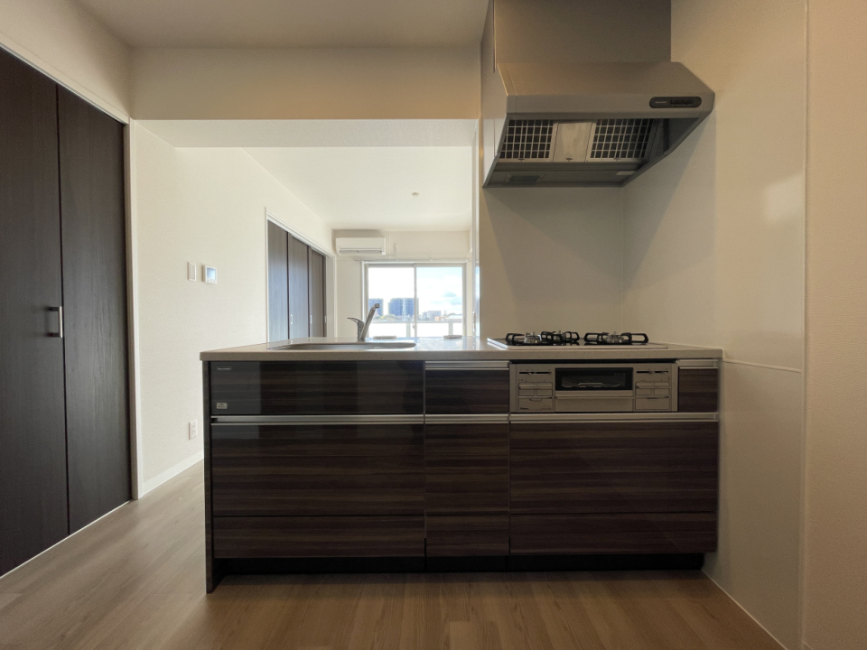 家族の様子を見ながらお料理を