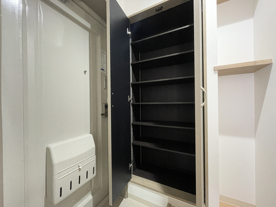 天井高のシューズボックス