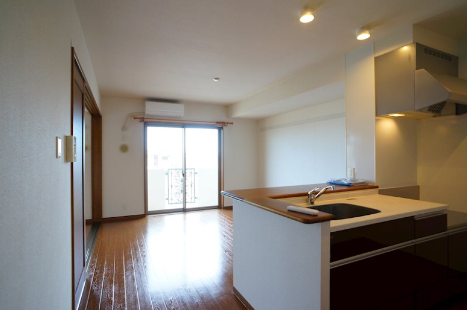 対面キッチンがこの家の主役かも！