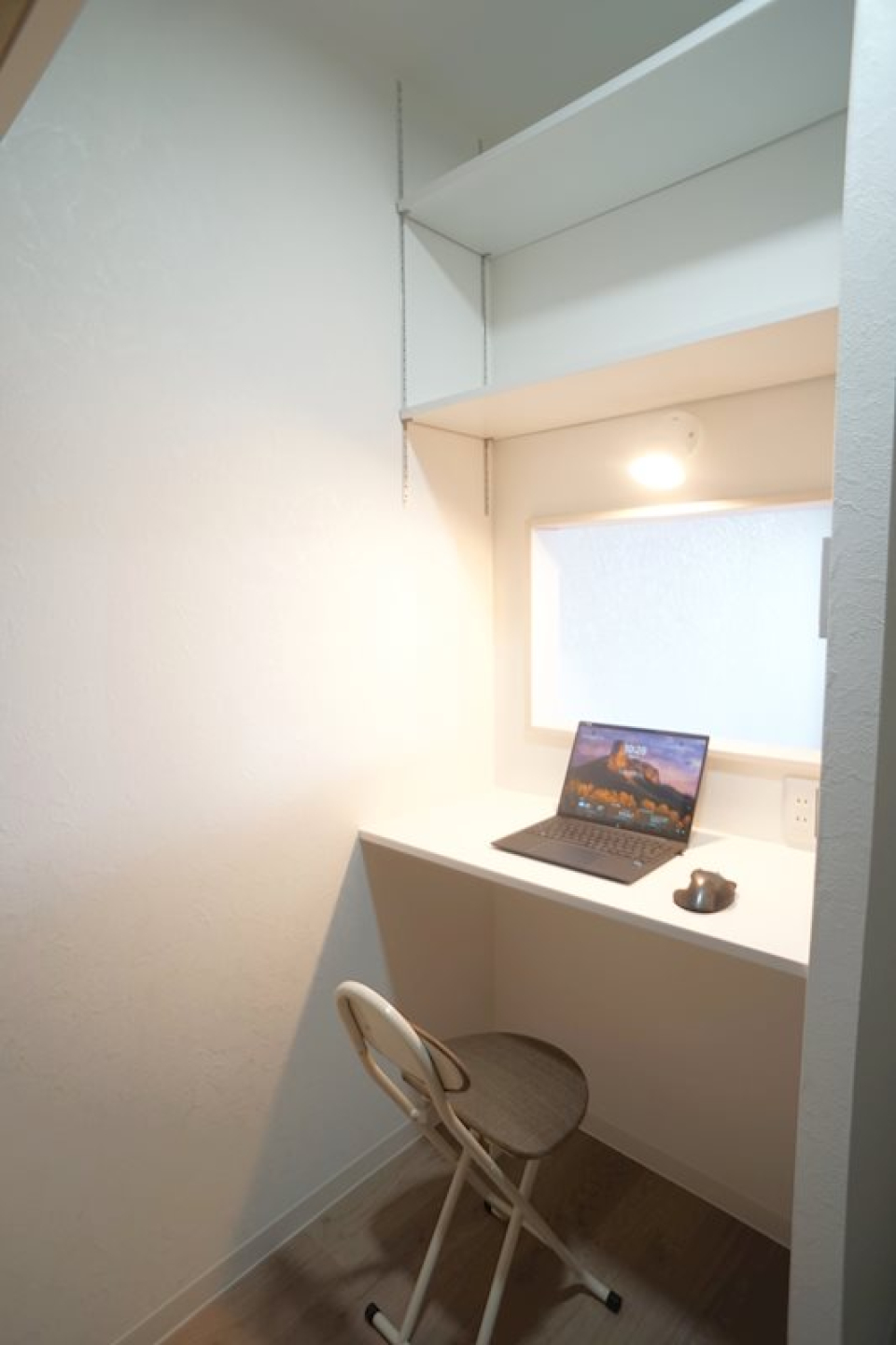 収納かと思いきやリモートワークスぺース！