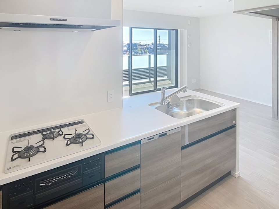 3口ガスコンロの対面キッチン