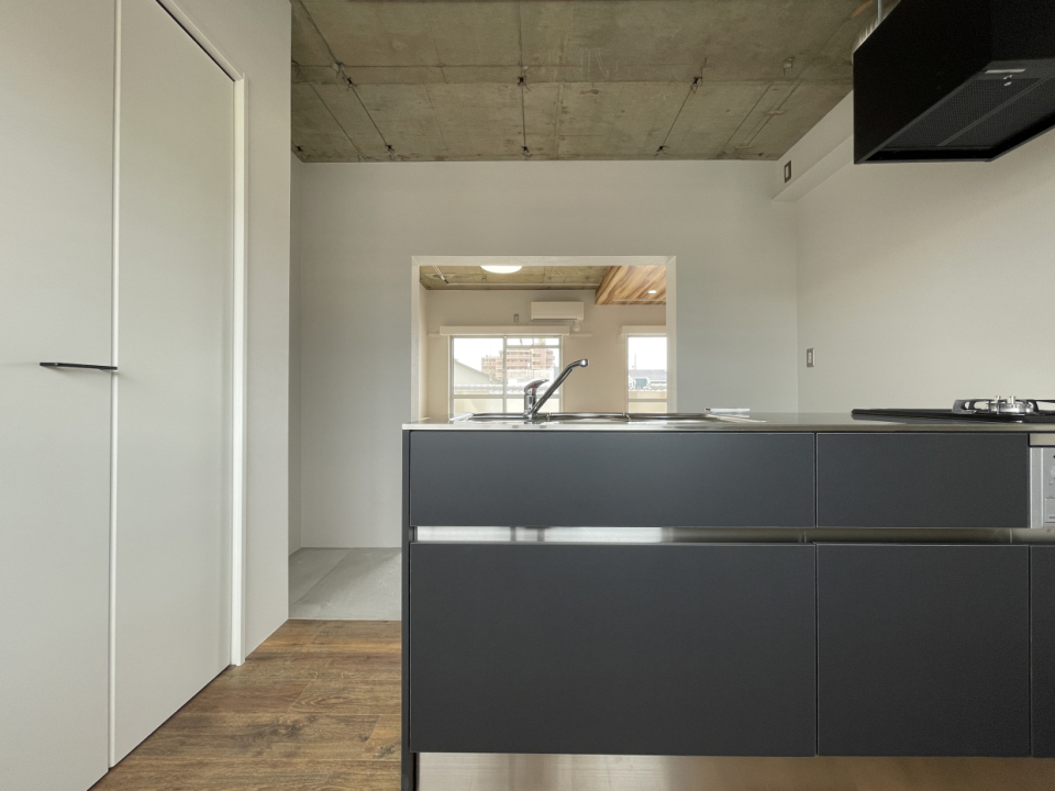 ブラックスタイリッシュキッチン