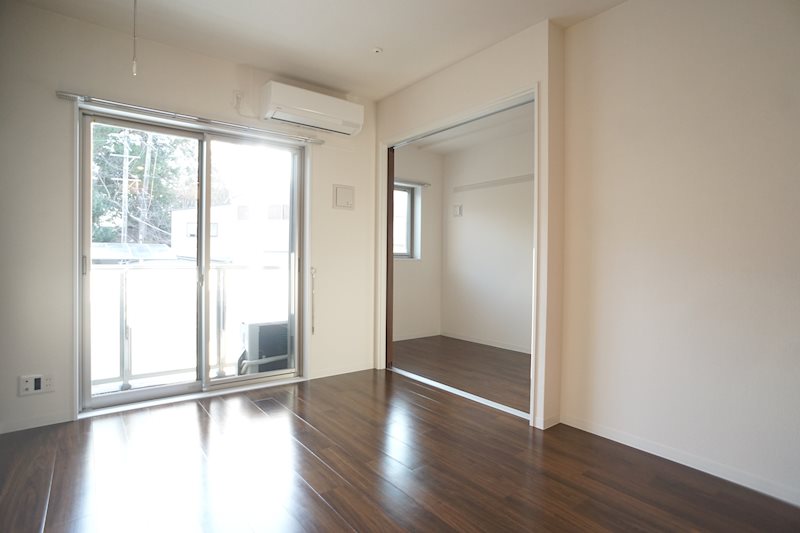 3.1帖の洋室はLDKに繋がってる