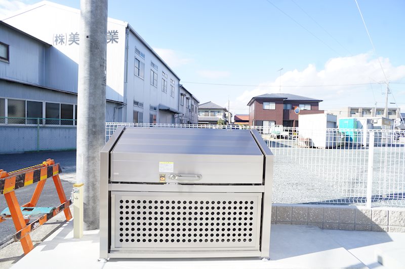 敷地内ゴミ置き場