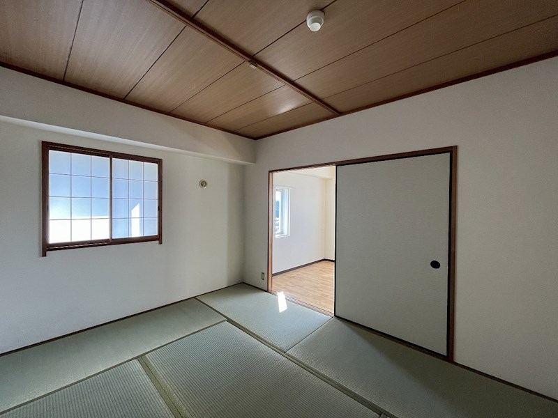 6帖の和室もありますよ