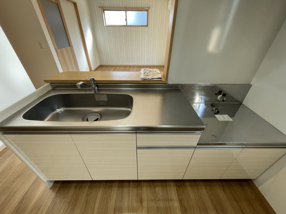 コンロは購入が必要です...