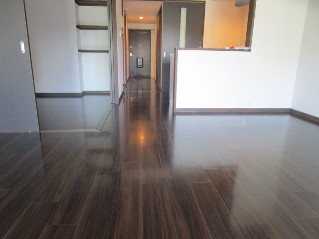 ブラウン&times;ホワイト