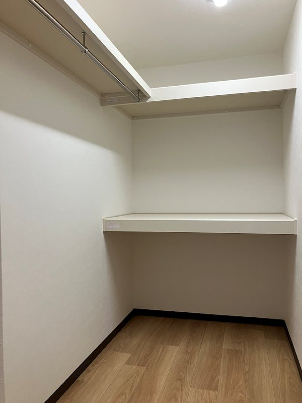 間取りや情報からは分からないのですが、ウォークインクローゼット？？