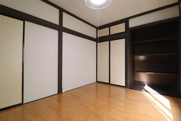 元々和室だったところを洋室にしてます