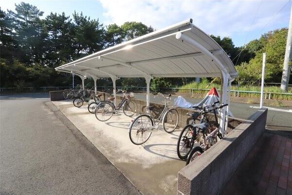 バイク置き場がある珍しい