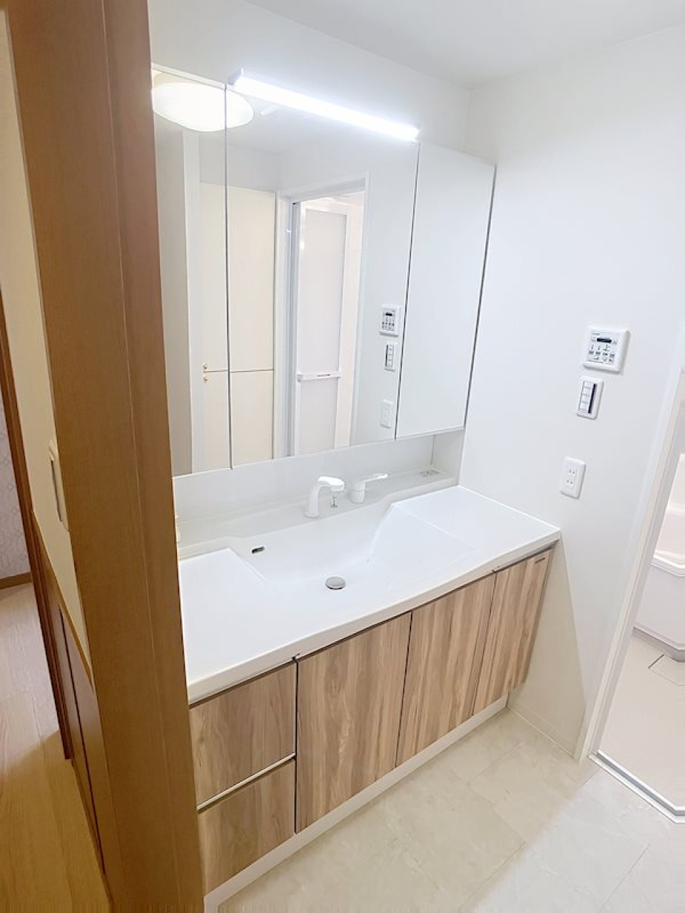 洗面スペースが広すぎます