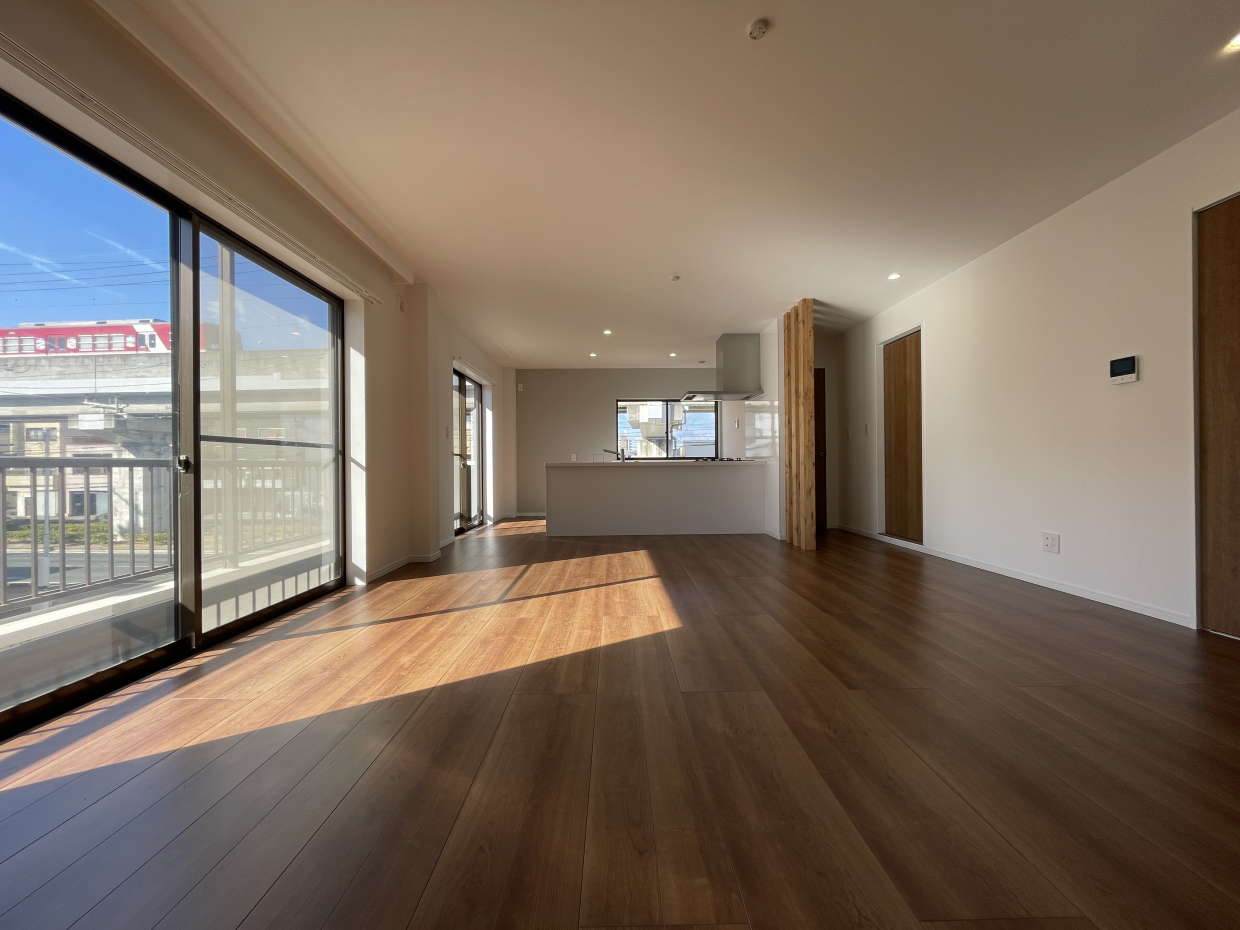 玄関から入ると&hellip;広い