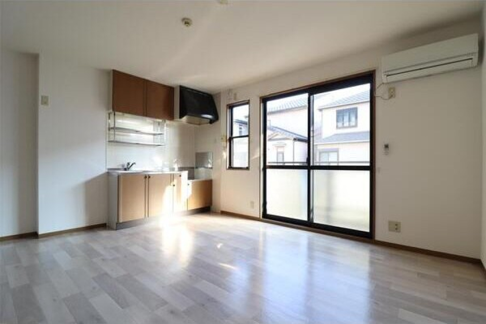 リノベーション済みでオシャレな内装